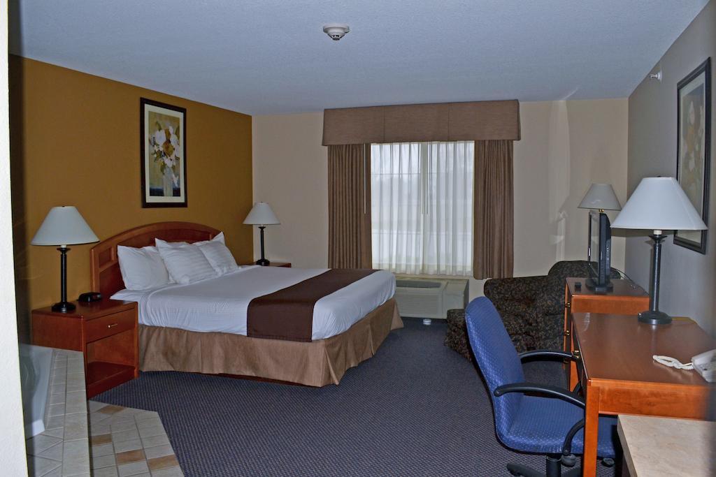 Paola Inn And Suites 객실 사진